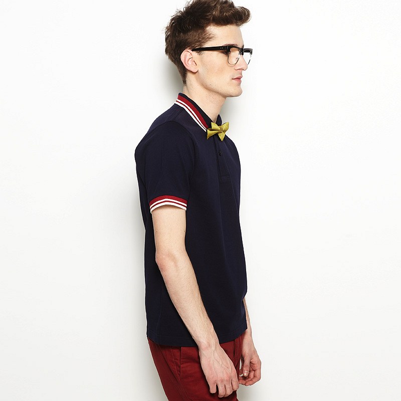 有領(lǐng)時(shí)尚T恤衫