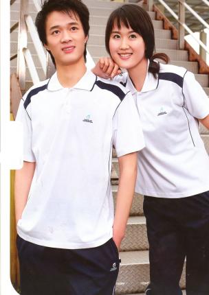 時(shí)尚情侶運(yùn)動(dòng)T恤批發(fā)